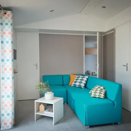 Mobil-home Pour 6 Pers. - Api-1-52-2563 * Saint-Jean-de-Monts